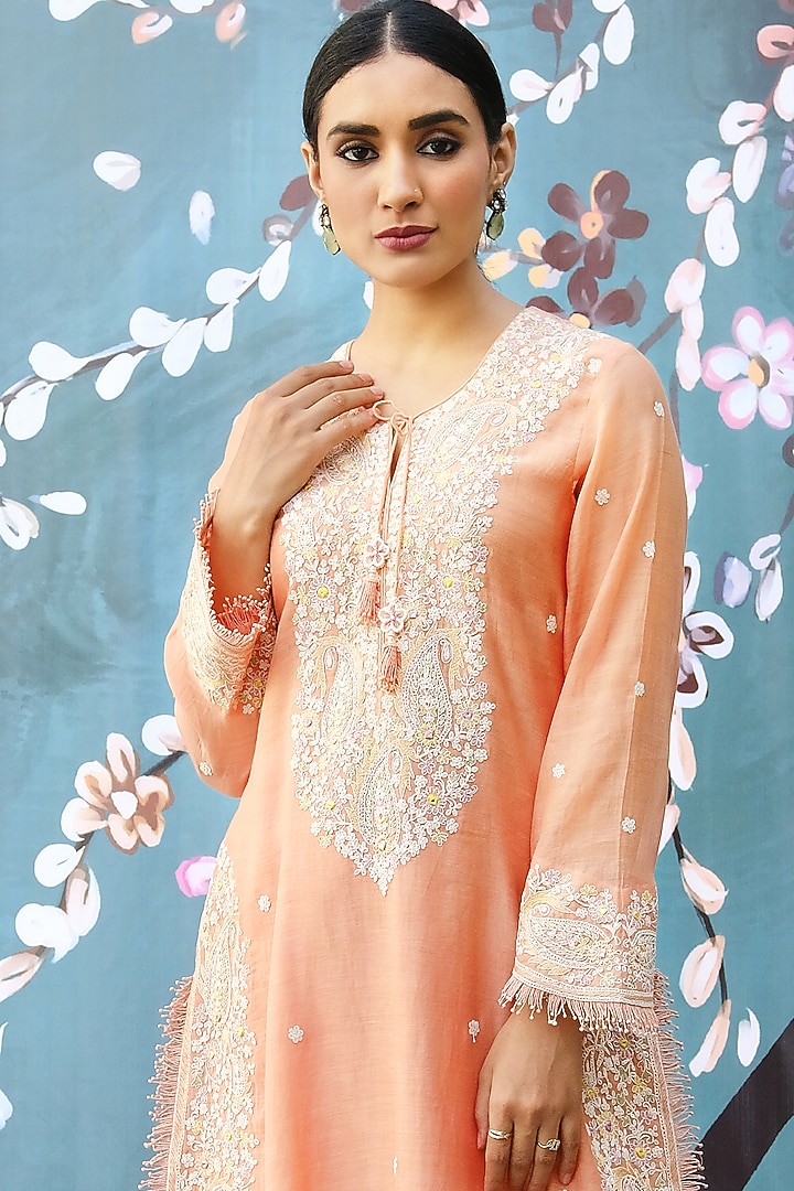 Peach Chanderi Embroidered Kurta Set by Niti Bothra at Pernia's Pop Up Shop