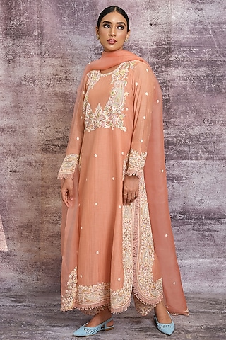 Peach Resham Embroidered Kurta Set by Niti Bothra