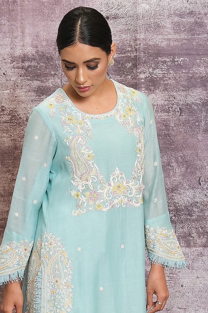 Light Blue Resham Embroidered Kurta Set by Niti Bothra at Pernia's Pop Up Shop