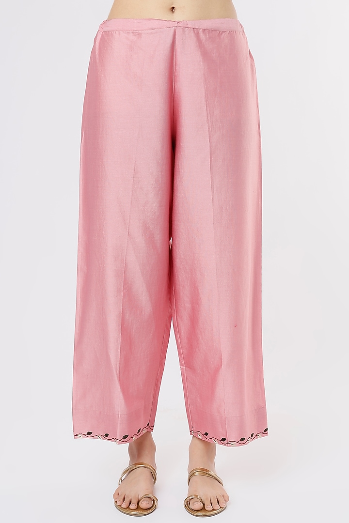 Blush Pink Embroidered Kurta Set by Niti Bothra at Pernia's Pop Up Shop