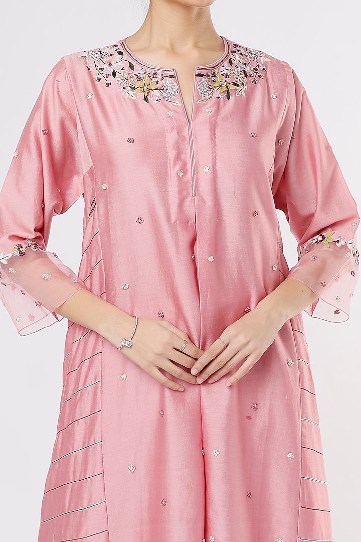 Blush Pink Embroidered Kurta Set by Niti Bothra at Pernia's Pop Up Shop