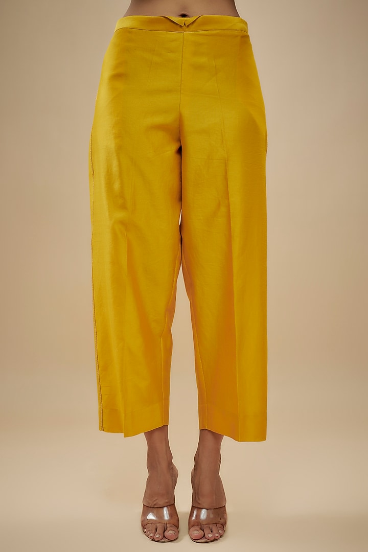 Yellow Chanderi Silk Applique Embroidered Kurta Set by Niti Bothra at Pernia's Pop Up Shop