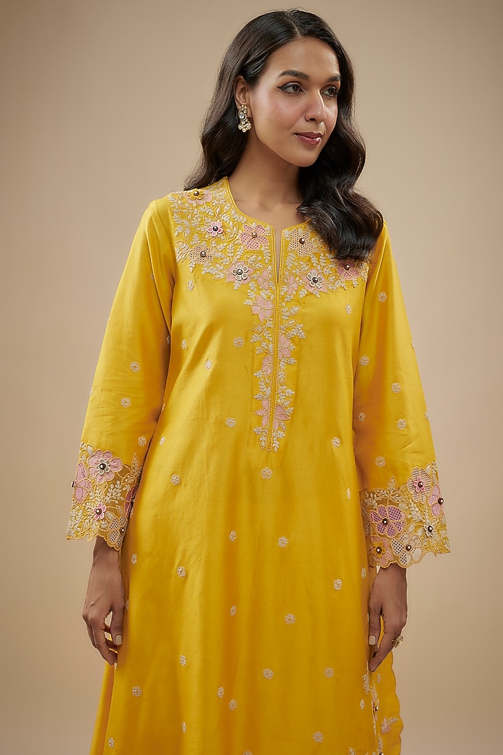 Yellow Chanderi Silk Applique Embroidered Kurta Set by Niti Bothra at Pernia's Pop Up Shop