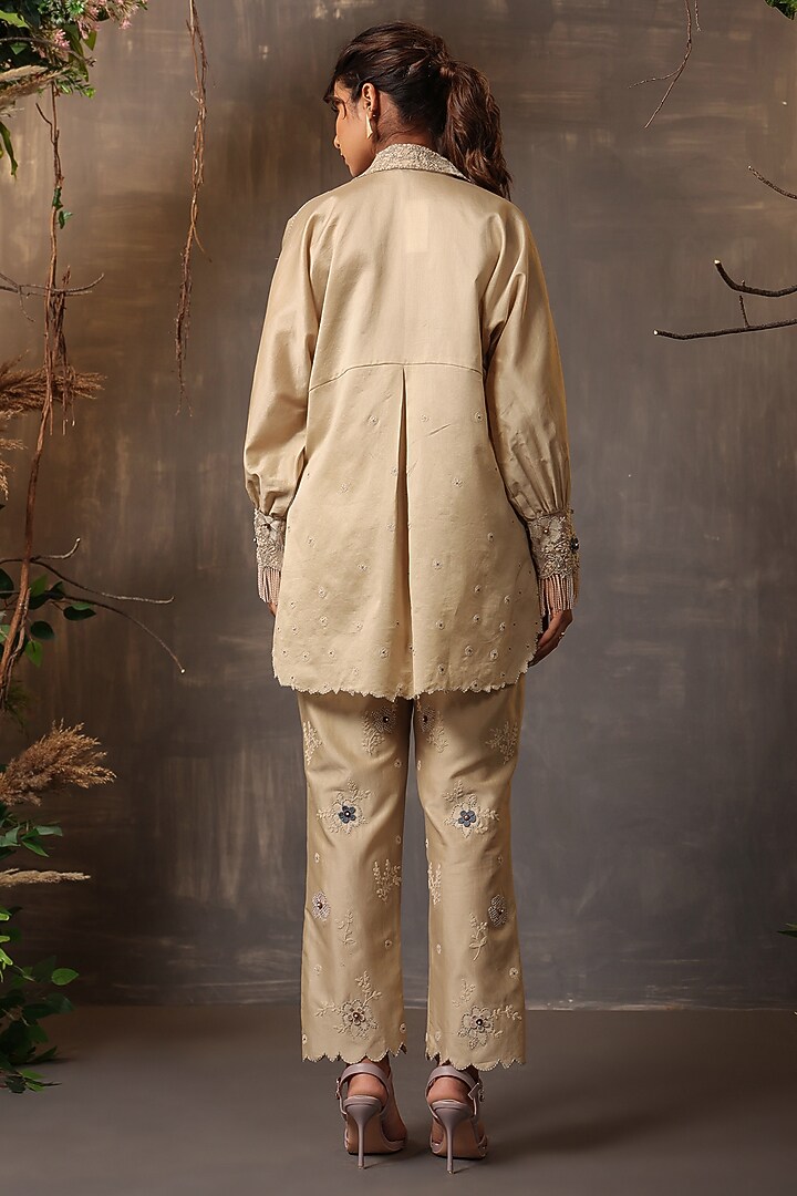 Ivory Chanderi Silk Applique & Cutwork Embroidered Co-Ord Set by Niti Bothra at Pernia's Pop Up Shop