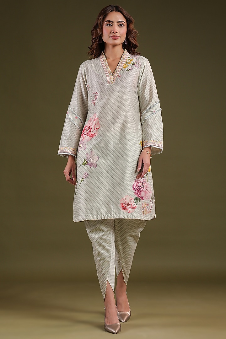 Sage Green Silk Chanderi Printed & Thread Embroidered Short Kurta Set by Niti Bothra at Pernia's Pop Up Shop