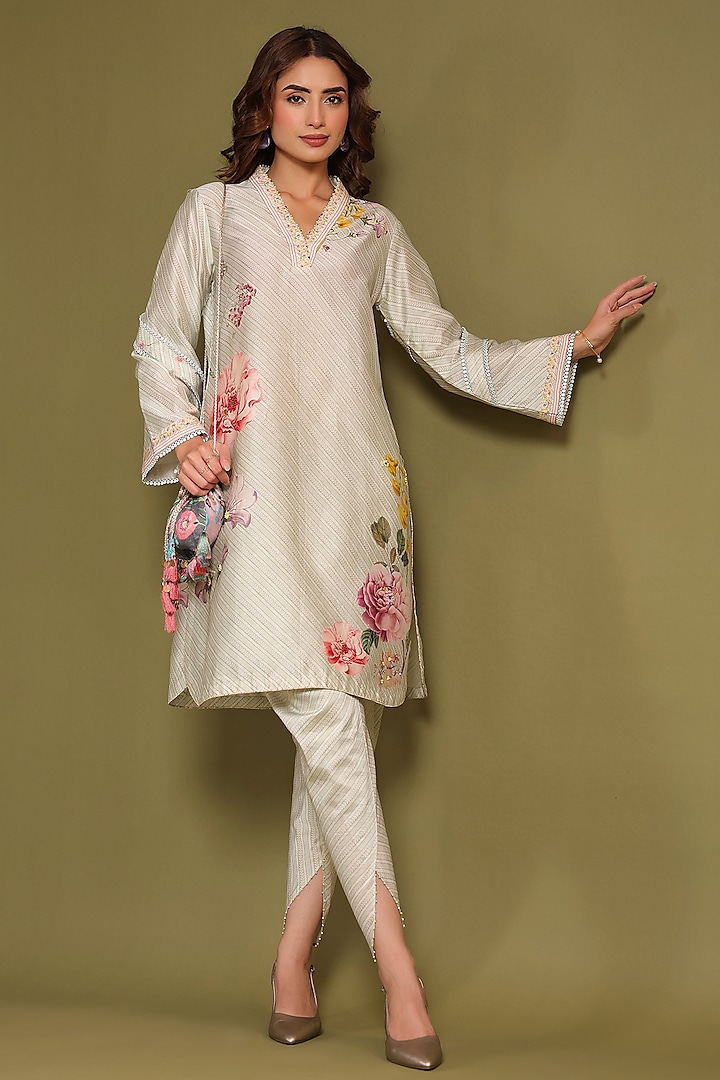 Sage Green Silk Chanderi Printed & Thread Embroidered Short Kurta Set by Niti Bothra at Pernia's Pop Up Shop