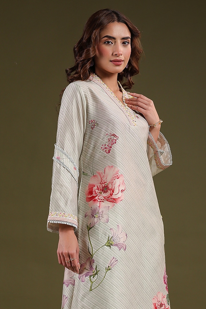 Sage Green Silk Chanderi Printed & Thread Embroidered Short Kurta Set by Niti Bothra at Pernia's Pop Up Shop