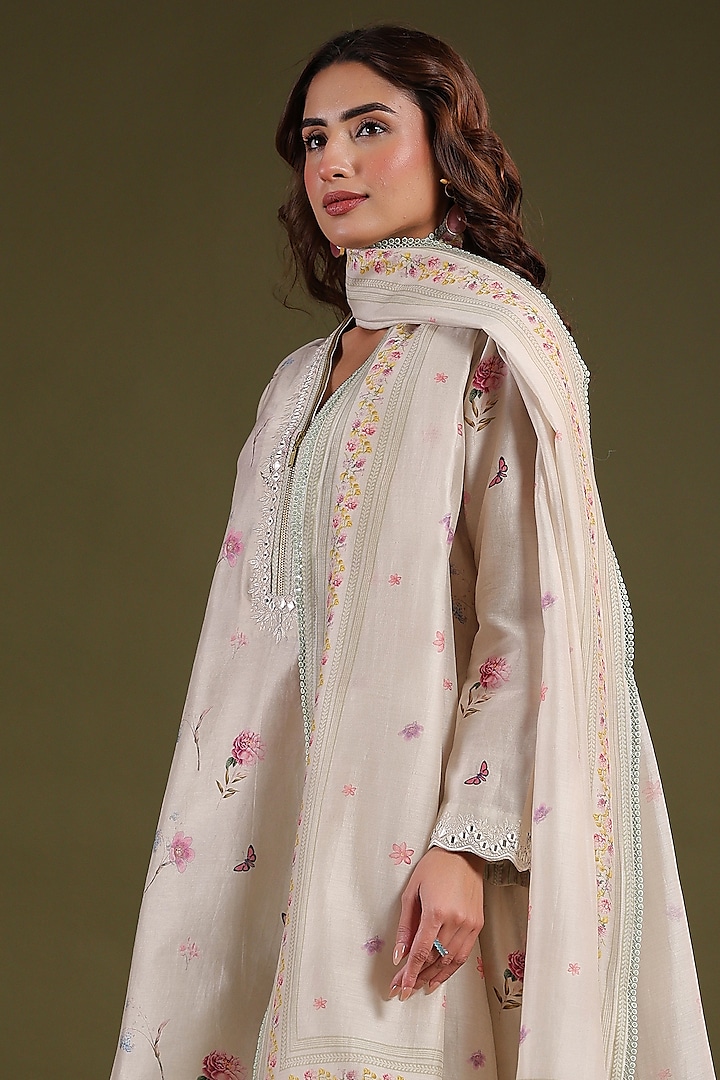 Ivory Silk Chanderi Printed & Mirror Embroidered Short Kurta Set by Niti Bothra at Pernia's Pop Up Shop