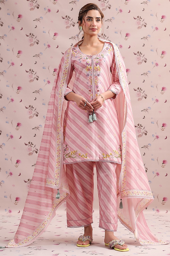 Pink Silk Chanderi Stripe Printed & Thread Embroidered Short Kurta Set by Niti Bothra at Pernia's Pop Up Shop
