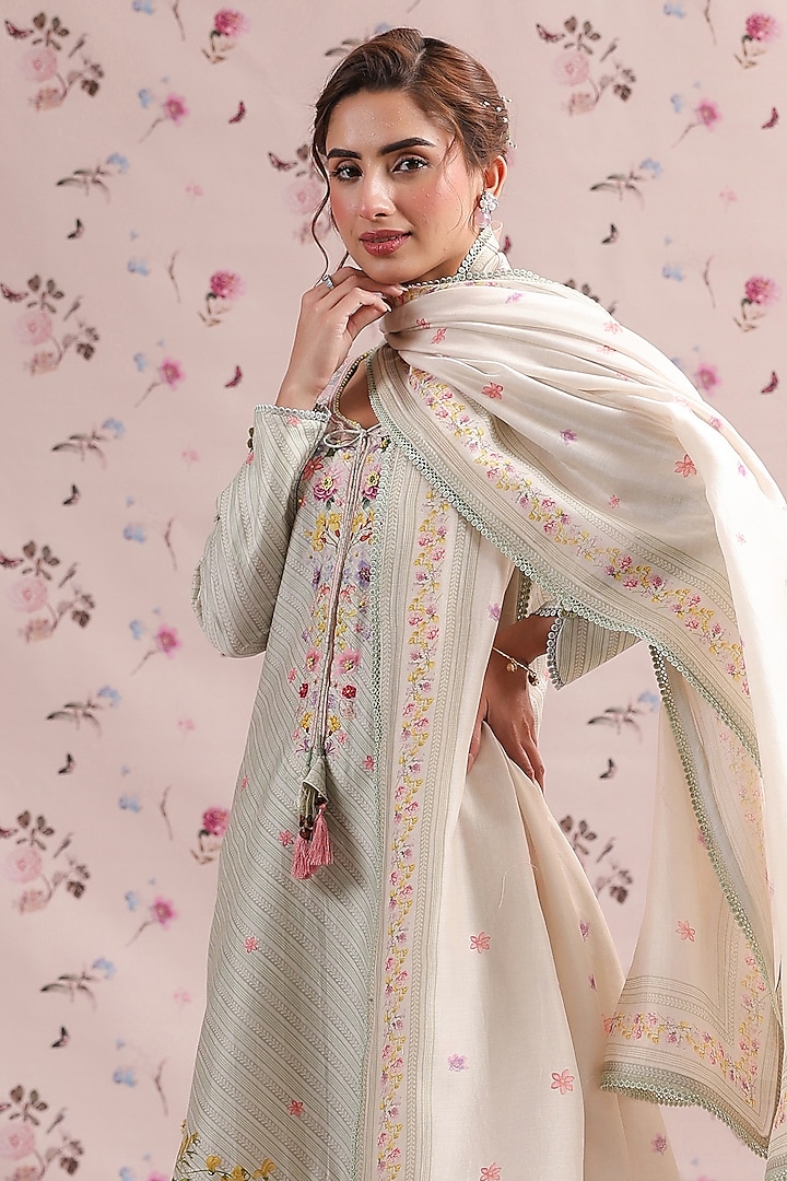 Sage Green Silk Chanderi Printed & Bead Embroidered Short Kurta Set by Niti Bothra at Pernia's Pop Up Shop