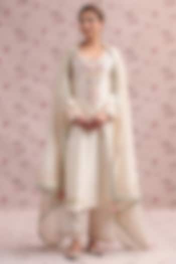 Ivory Silk Chanderi Printed & Bead Embroidered Kurta Set by Niti Bothra at Pernia's Pop Up Shop