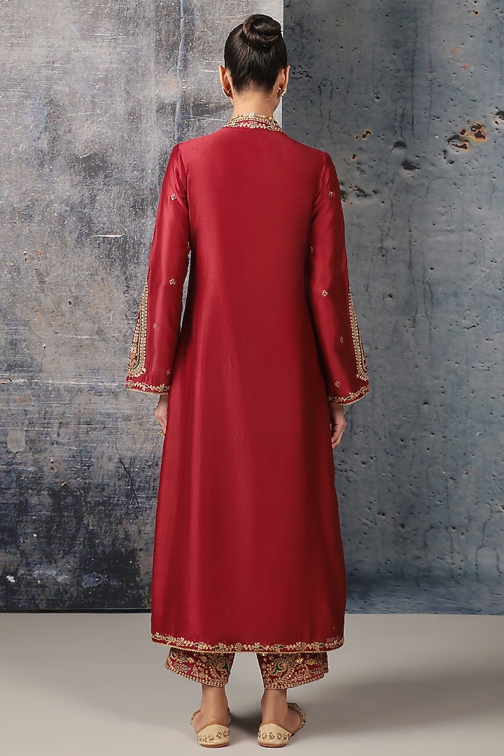Maroon Silk Chanderi Applique Embroidered Kurta Set by Niti Bothra at Pernia's Pop Up Shop