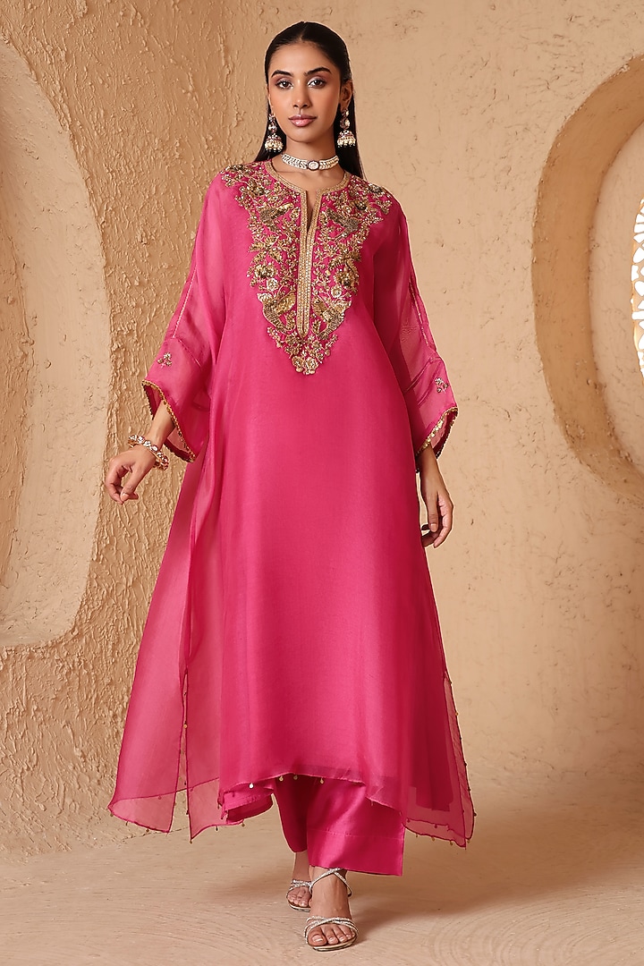 Pink Organza & Silk Tencel Zardozi Embroidered Kurta Set by Niti Bothra at Pernia's Pop Up Shop