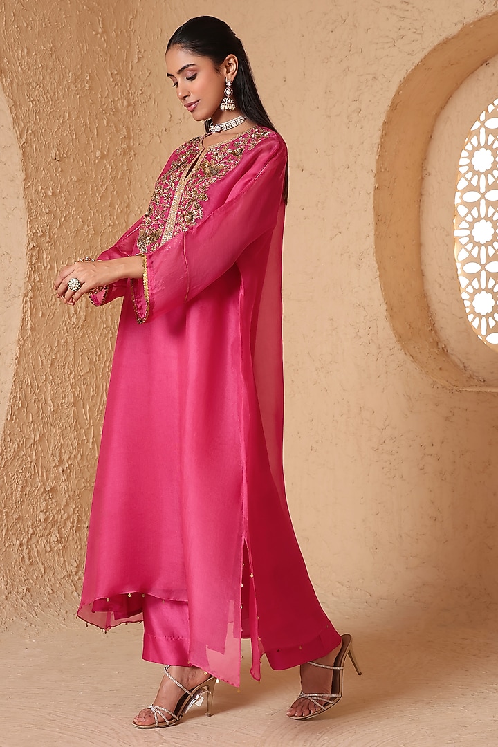 Pink Organza & Silk Tencel Zardozi Embroidered Kurta Set by Niti Bothra at Pernia's Pop Up Shop