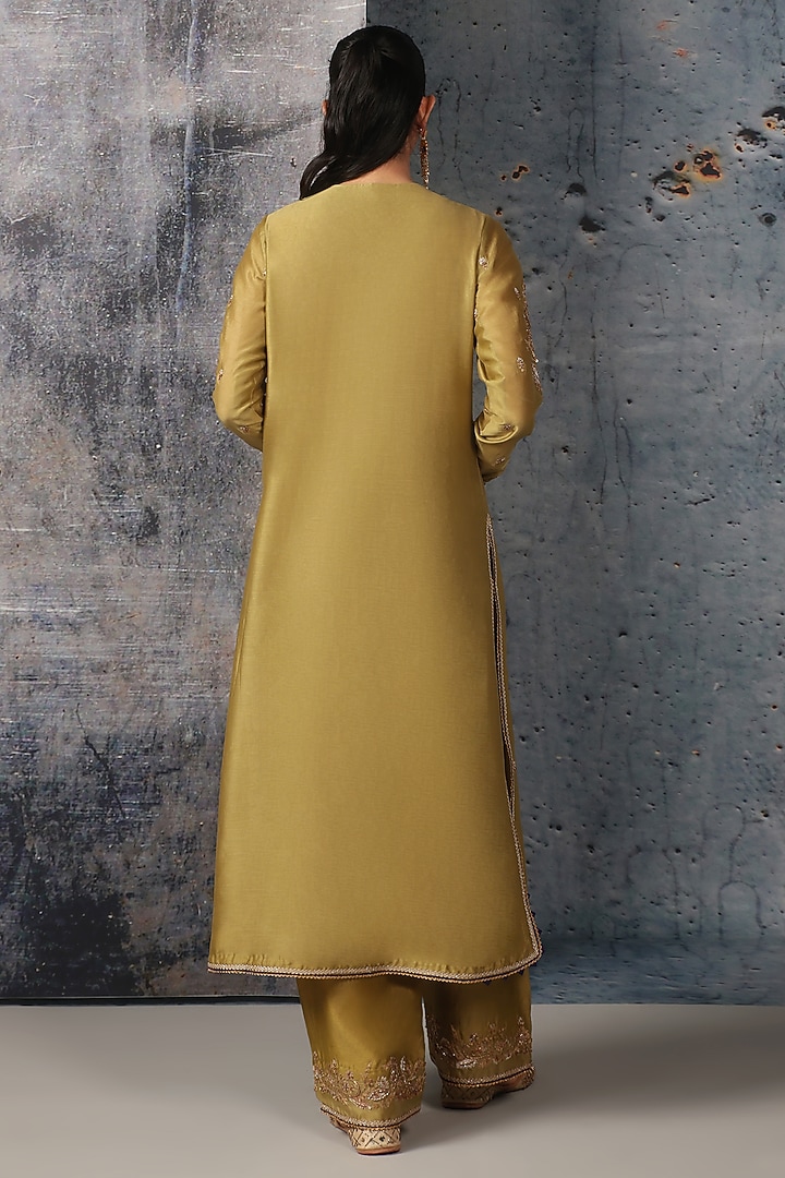 Olive Green Silk Chanderi Embroidered Long Kurta Set by Niti Bothra at Pernia's Pop Up Shop