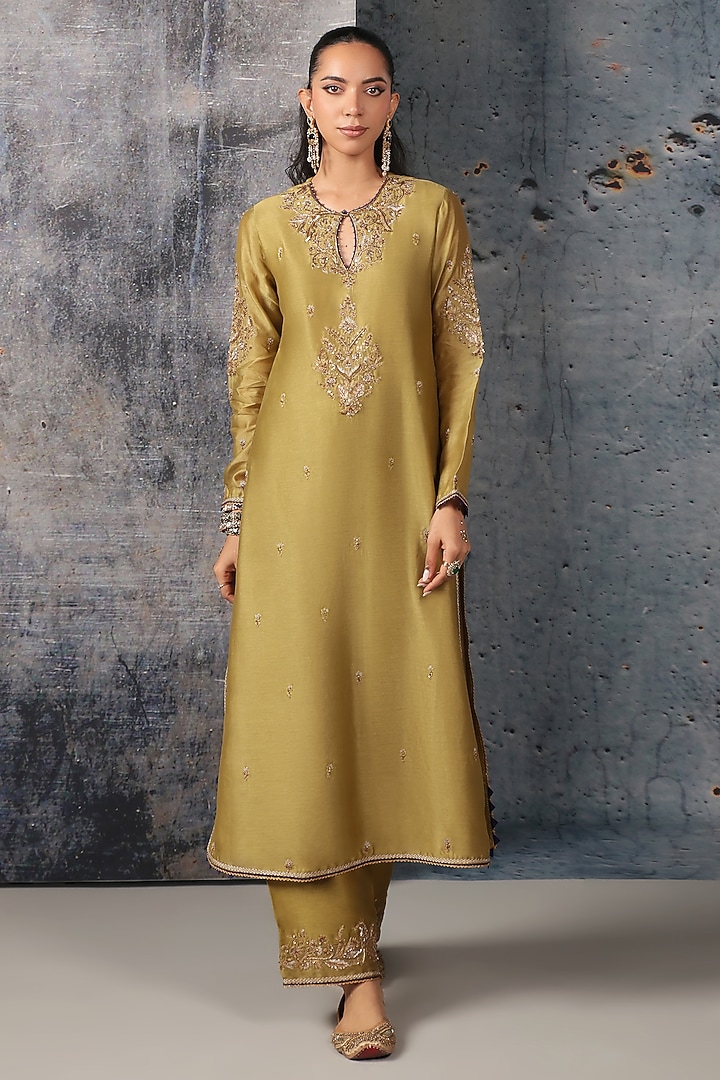 Olive Green Silk Chanderi Embroidered Long Kurta Set by Niti Bothra at Pernia's Pop Up Shop
