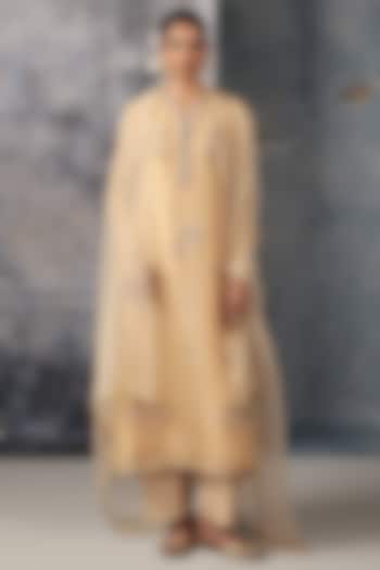 Ivory Organza Zardosi Embroidered Kurta Set by Niti Bothra at Pernia's Pop Up Shop