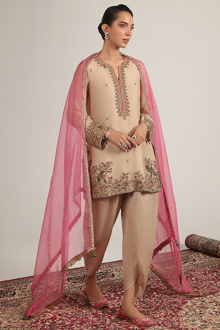 Ivory Organza Zardosi Embroidered Short Kurta Set by Niti Bothra at Pernia's Pop Up Shop