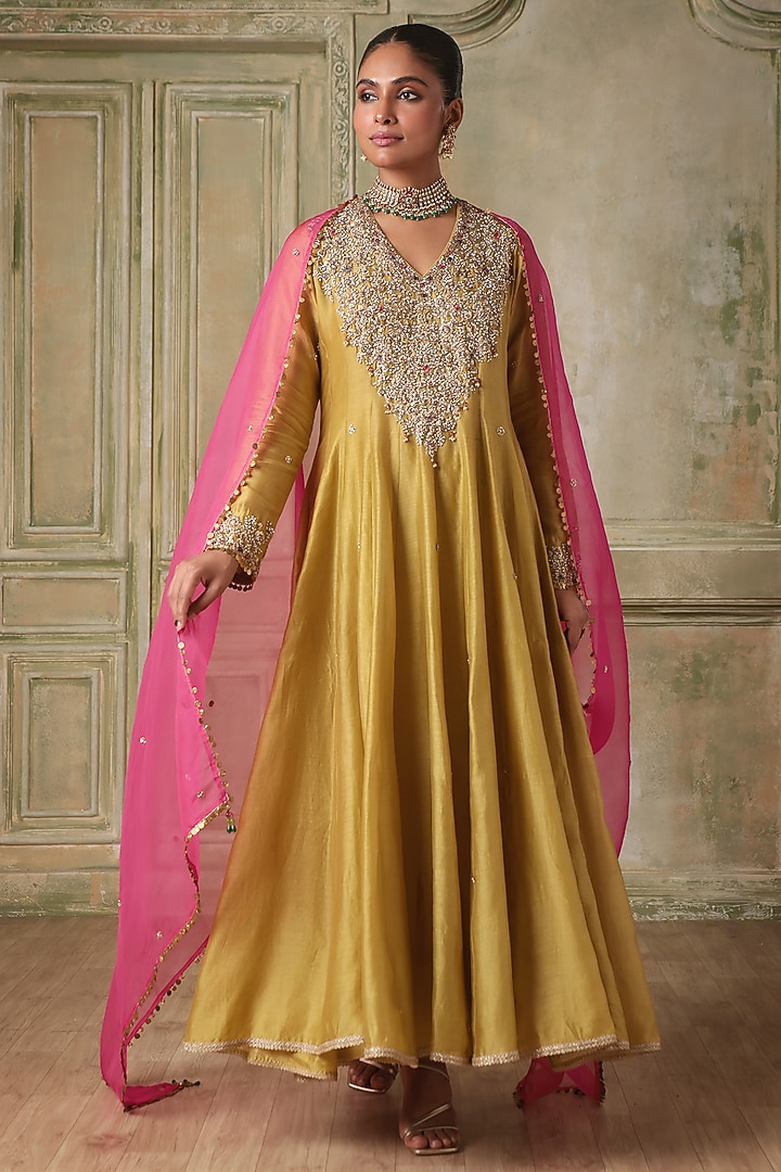 Light Green Silk Chanderi Resham Embroidered Kurta Set by Niti Bothra at Pernia's Pop Up Shop