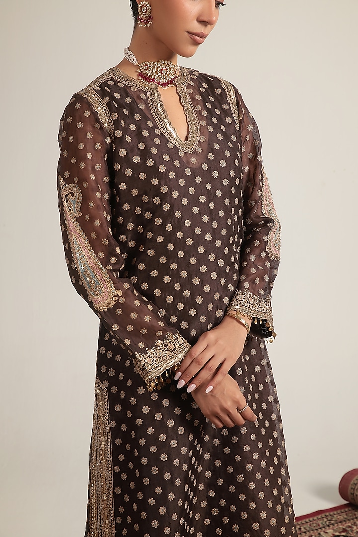 Brown Organza Zardosi Embroidered Kurta Set by Niti Bothra at Pernia's Pop Up Shop