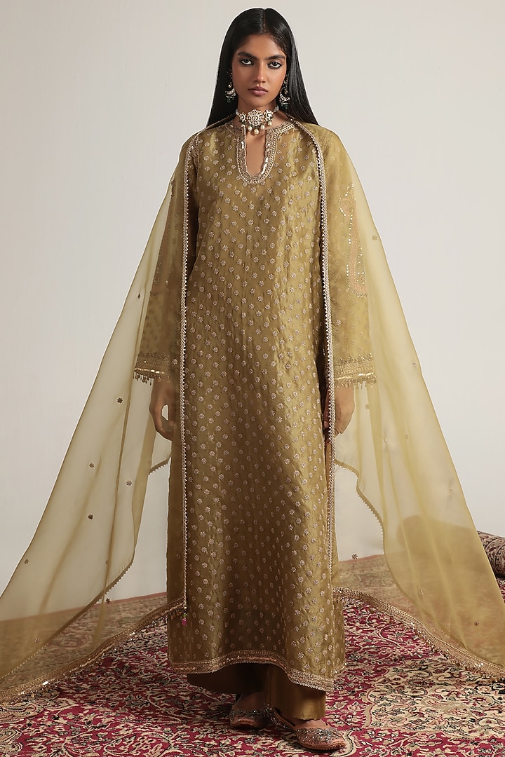 Olive Green Organza Zardosi Embroidered Kurta Set by Niti Bothra at Pernia's Pop Up Shop