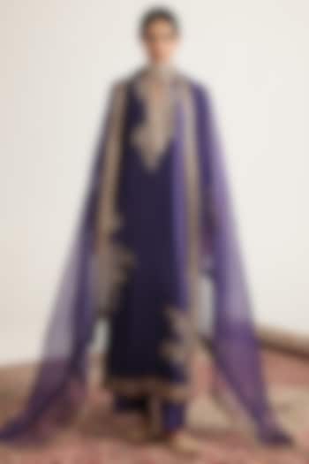 Purple Organza Aari Embroidered Kurta Set by Niti Bothra at Pernia's Pop Up Shop