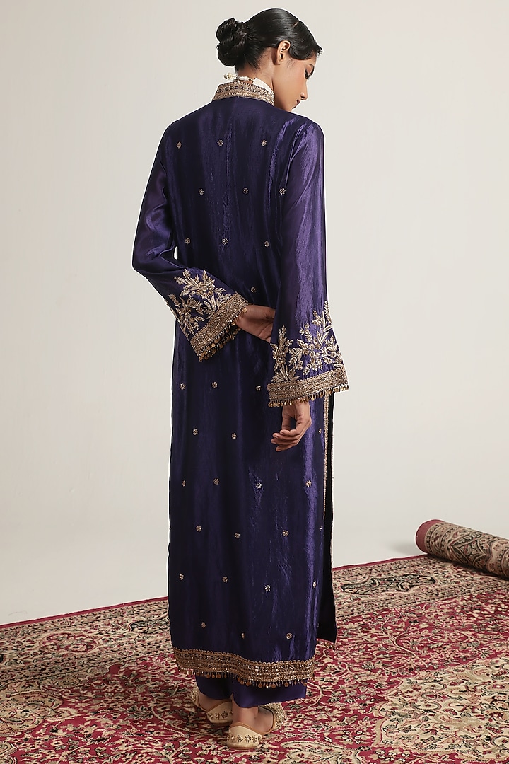 Purple Organza Aari Embroidered Kurta Set by Niti Bothra at Pernia's Pop Up Shop