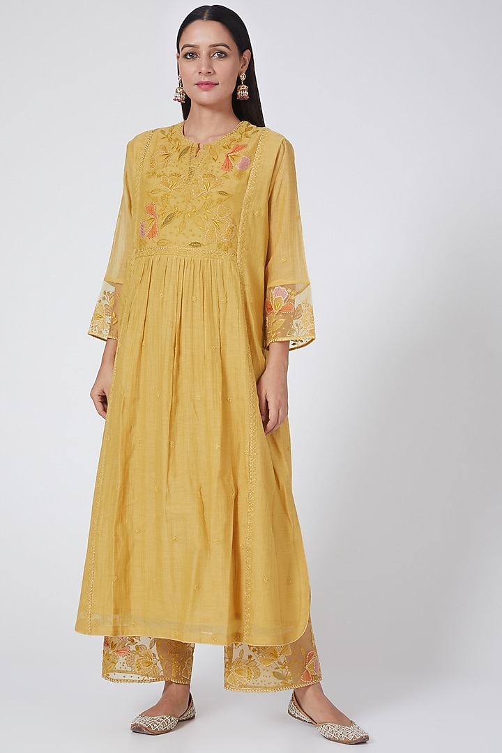 Yellow Chanderi Cotton Kurta Set by Niti Bothra at Pernia's Pop Up Shop