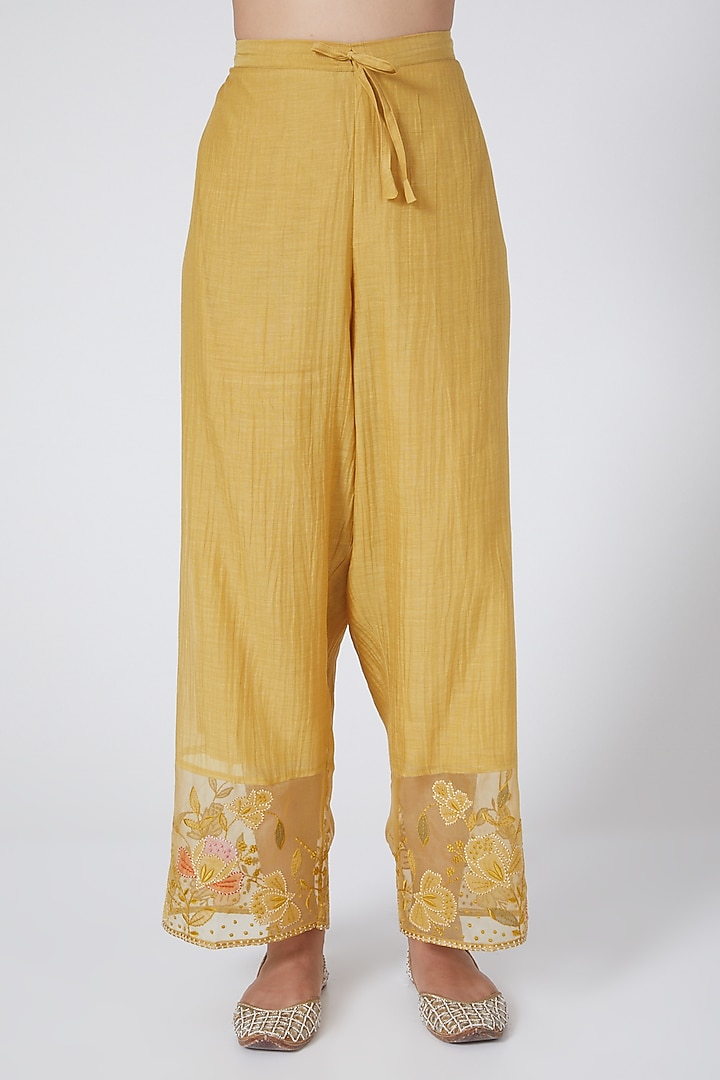 Yellow Chanderi Cotton Kurta Set by Niti Bothra at Pernia's Pop Up Shop