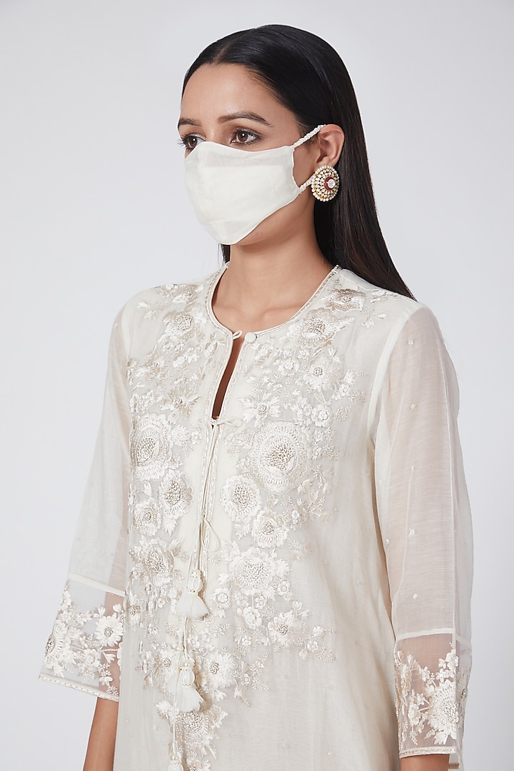 White Embroidered Kurta Set by Niti Bothra at Pernia's Pop Up Shop
