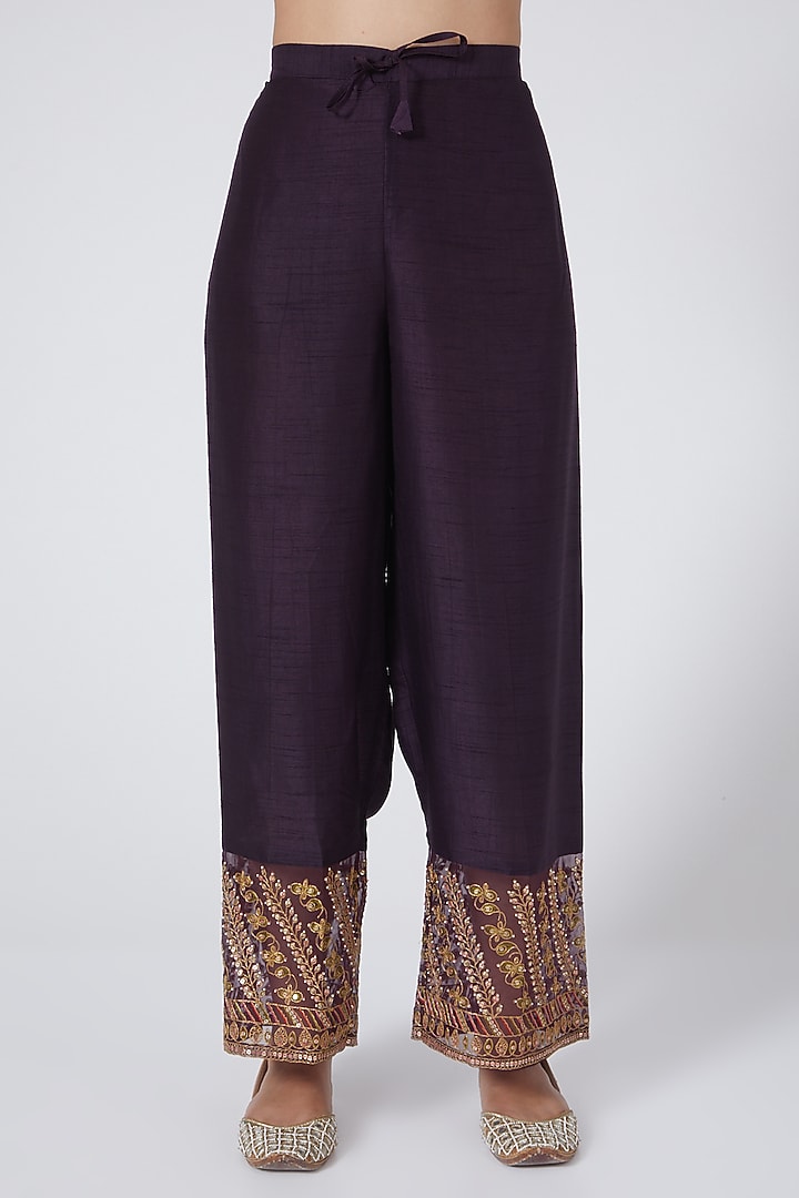 Purple Embroidered Kurta Set by Niti Bothra at Pernia's Pop Up Shop