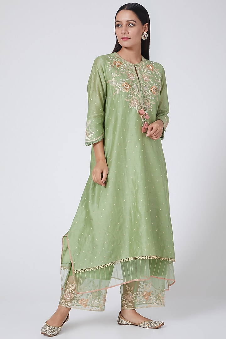 Light Green Embroidered Kurta Set by Niti Bothra at Pernia's Pop Up Shop