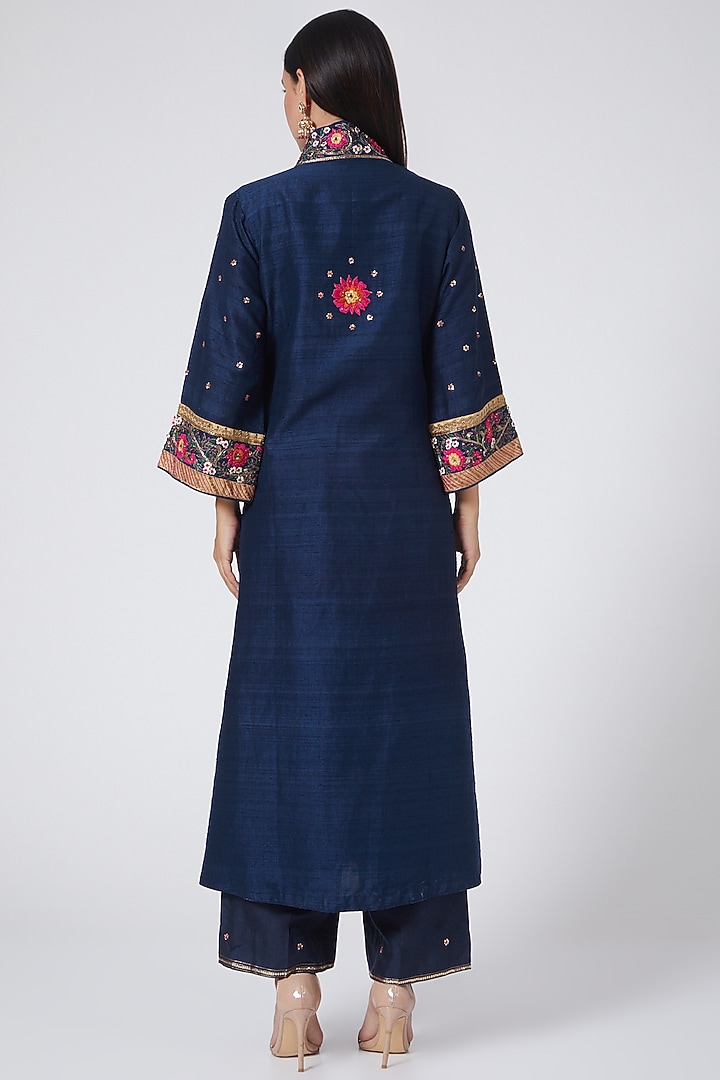 Blue Embroidered Kurta Set by Niti Bothra at Pernia's Pop Up Shop