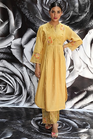 Yellow Embroidered Kurta Set by Niti Bothra