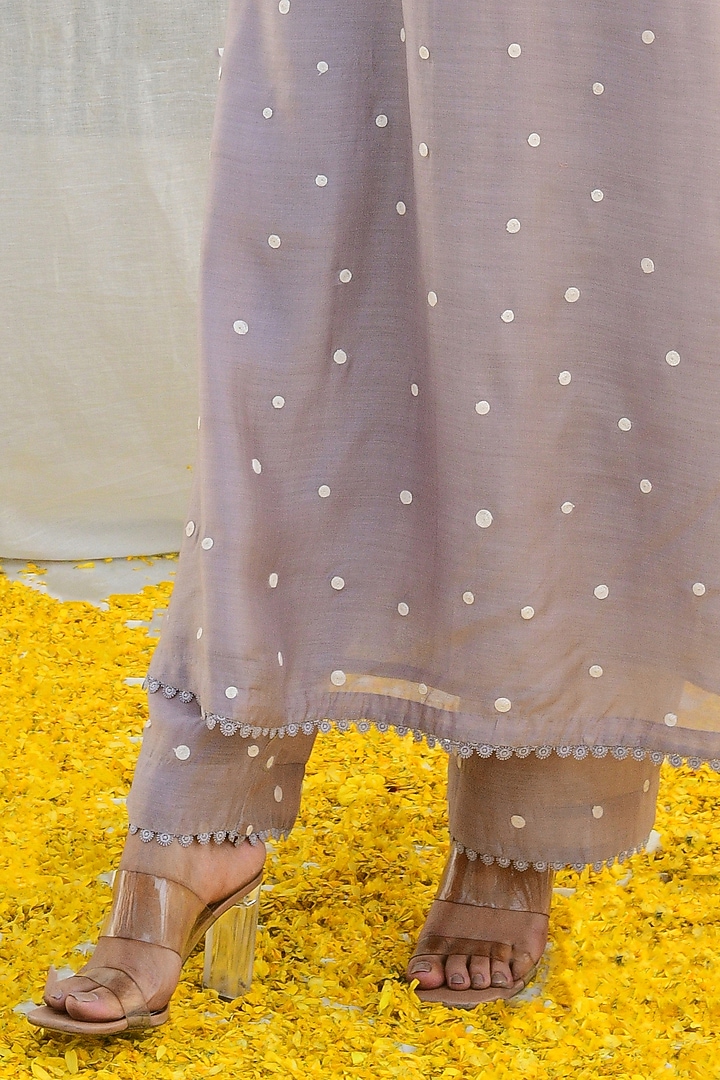 Grey Banarasi Silk Embroidered Kurta Set by Niti Bothra at Pernia's Pop Up Shop