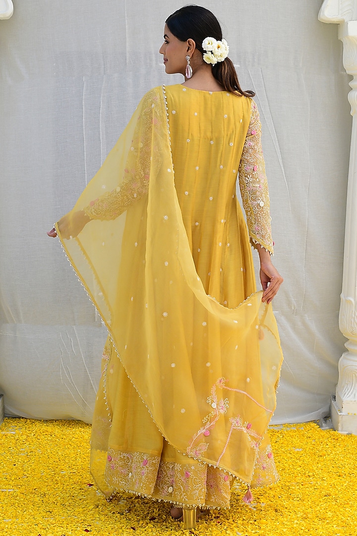 Yellow Bemberg & Mul Embroidered Wedding Anarkali Set by Niti Bothra at Pernia's Pop Up Shop