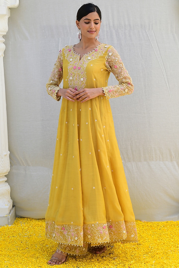 Yellow Bemberg & Mul Embroidered Wedding Anarkali Set by Niti Bothra at Pernia's Pop Up Shop