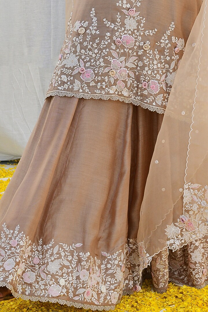 Beige Banarasi Silk Embroidered Wedding Sharara Set by Niti Bothra at Pernia's Pop Up Shop