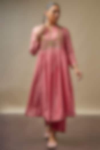 Pink Chanderi Silk Zardosi Embroidered Kurta Set by Niti Bothra at Pernia's Pop Up Shop
