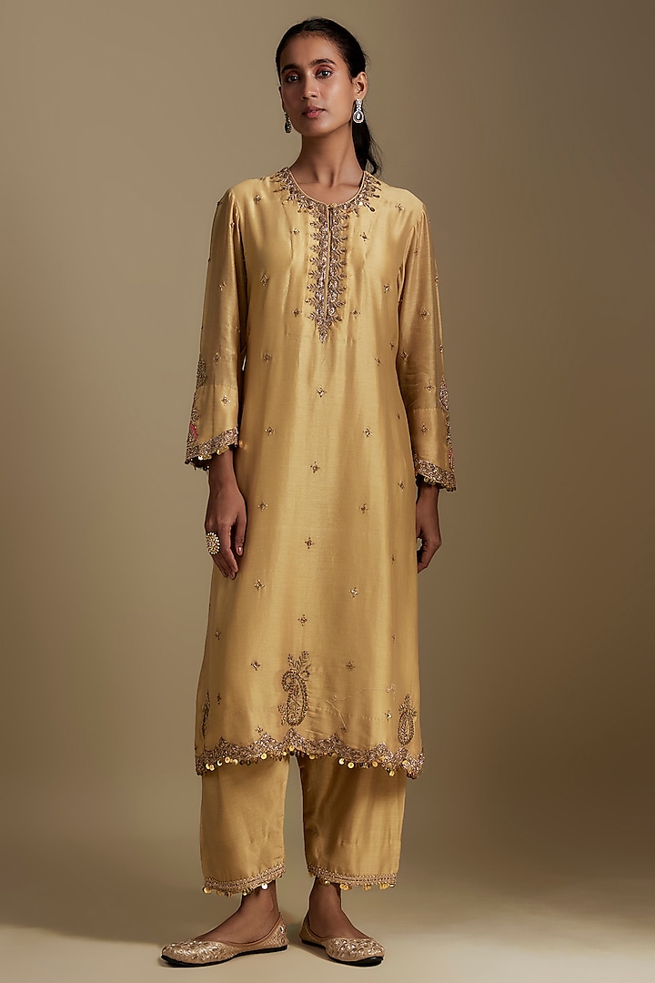 Ivory Chanderi Silk Zardosi Embroidered Kurta Set by Niti Bothra at Pernia's Pop Up Shop