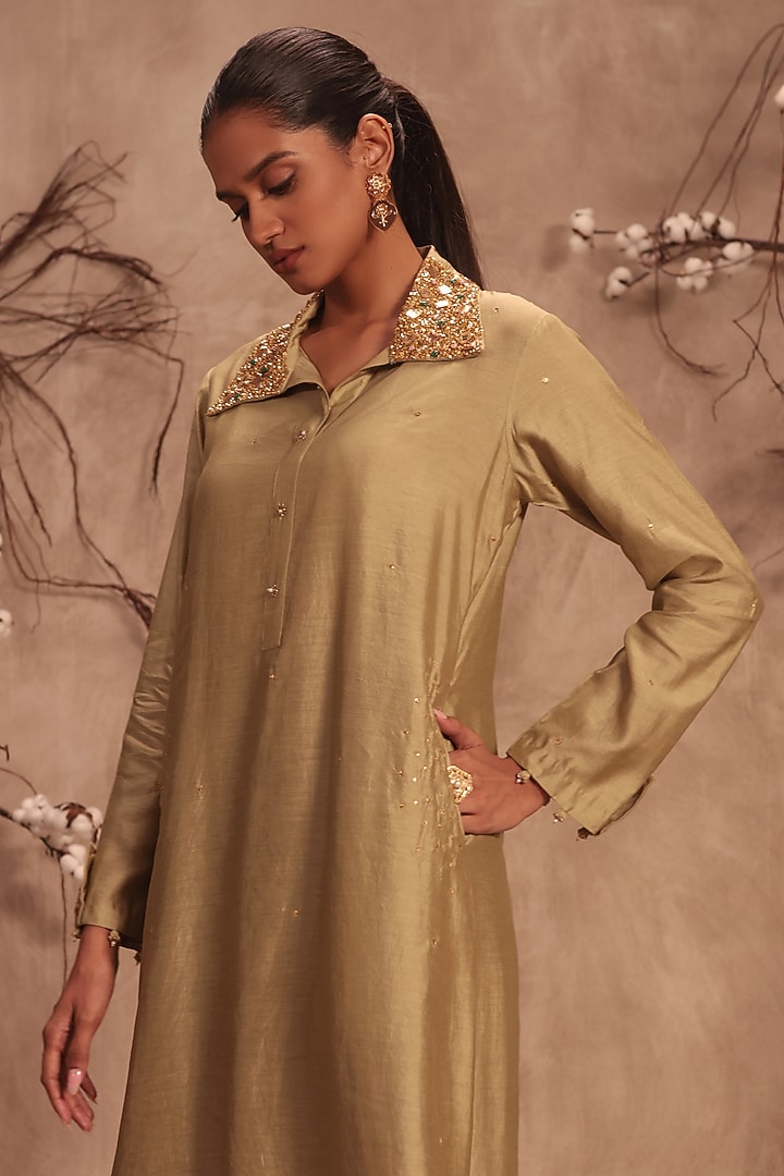 Light Green Chiniya Silk Zardosi Embroidered Kurta Set by Niti Bothra at Pernia's Pop Up Shop