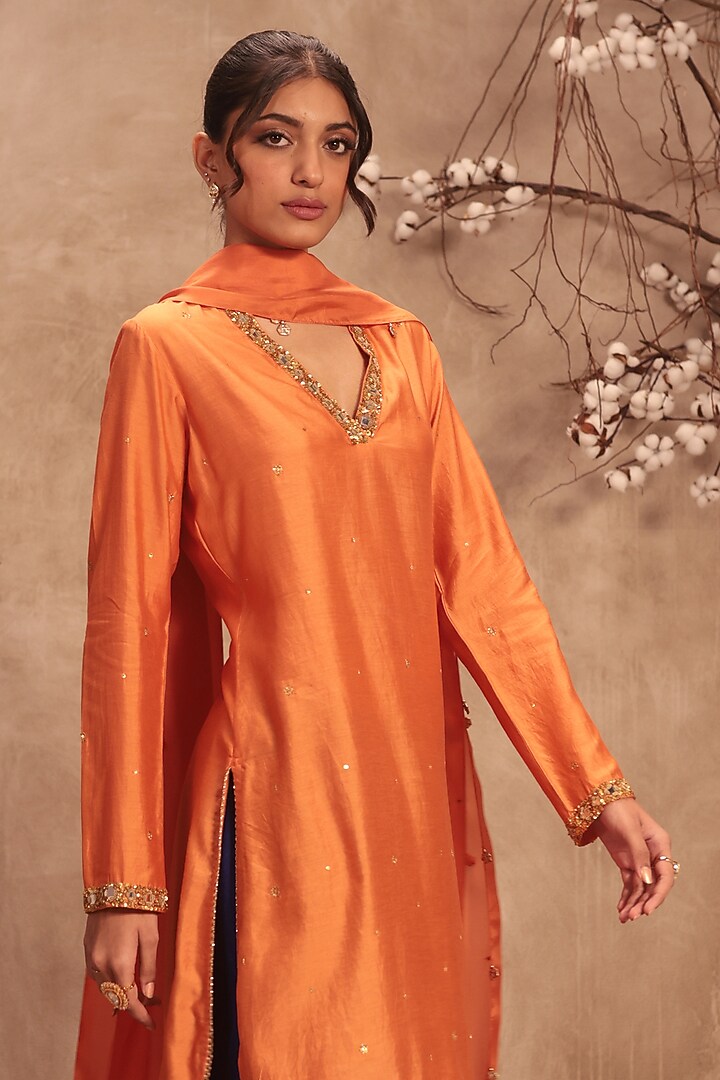 Orange Chiniya Silk Zardosi Embroidered Kurta Set by Niti Bothra at Pernia's Pop Up Shop