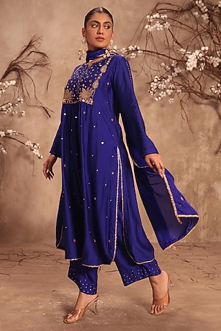 Indigo Chiniya Silk Zardosi Embroidered Kurta Set by Niti Bothra