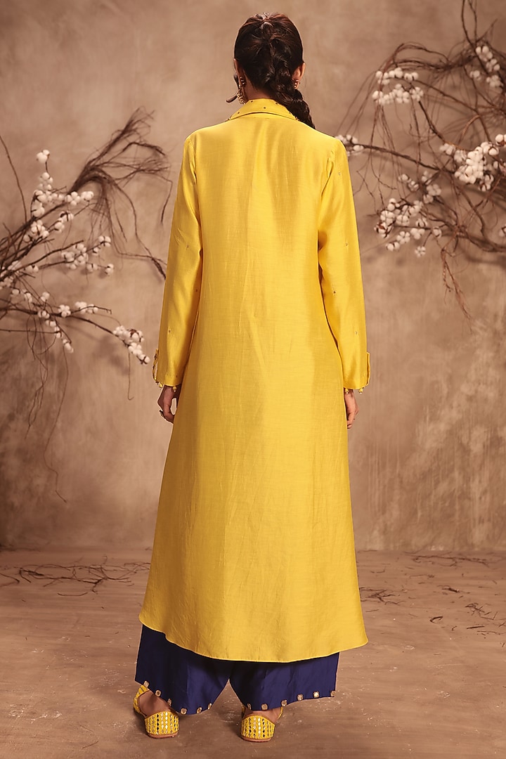 Yellow Chiniya Silk Zardosi Embroidered Kurta Set by Niti Bothra at Pernia's Pop Up Shop