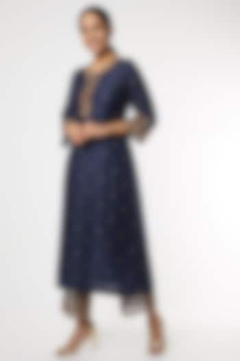 Blue Embellished Kurta Set by Niti Bothra