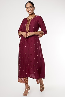 product-color-Wine