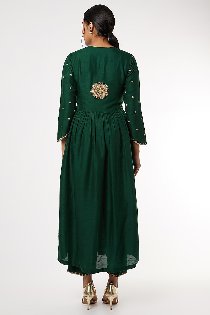 Green Dupion Kurta Set  by Niti Bothra at Pernia's Pop Up Shop