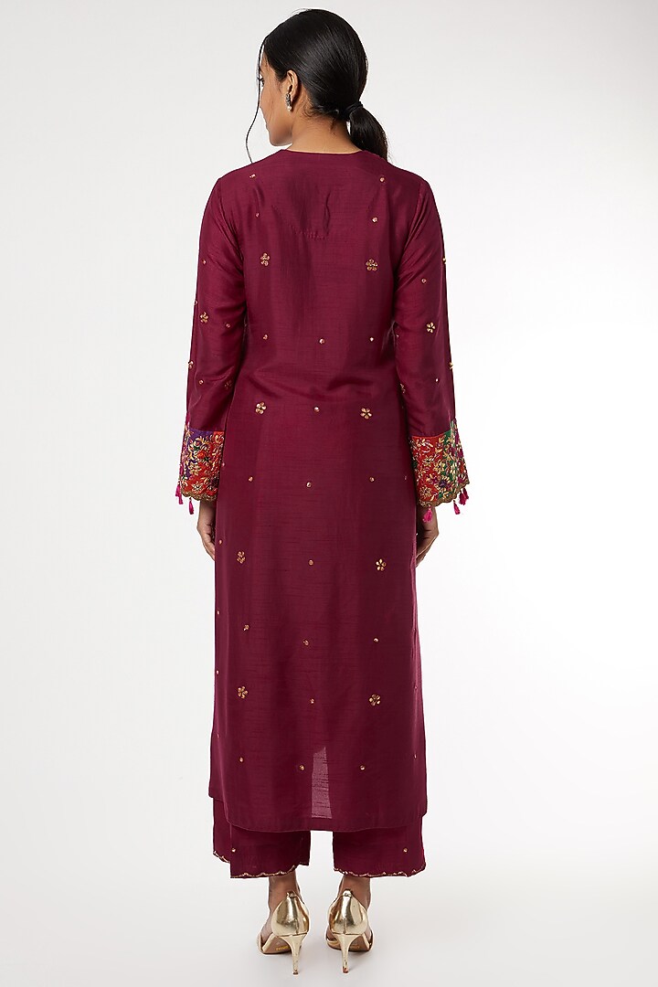 Wine Embroidered Kurta Set by Niti Bothra at Pernia's Pop Up Shop