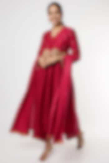 Rani Pink Dupion & Soft Silk Kurta Set  by Niti Bothra at Pernia's Pop Up Shop