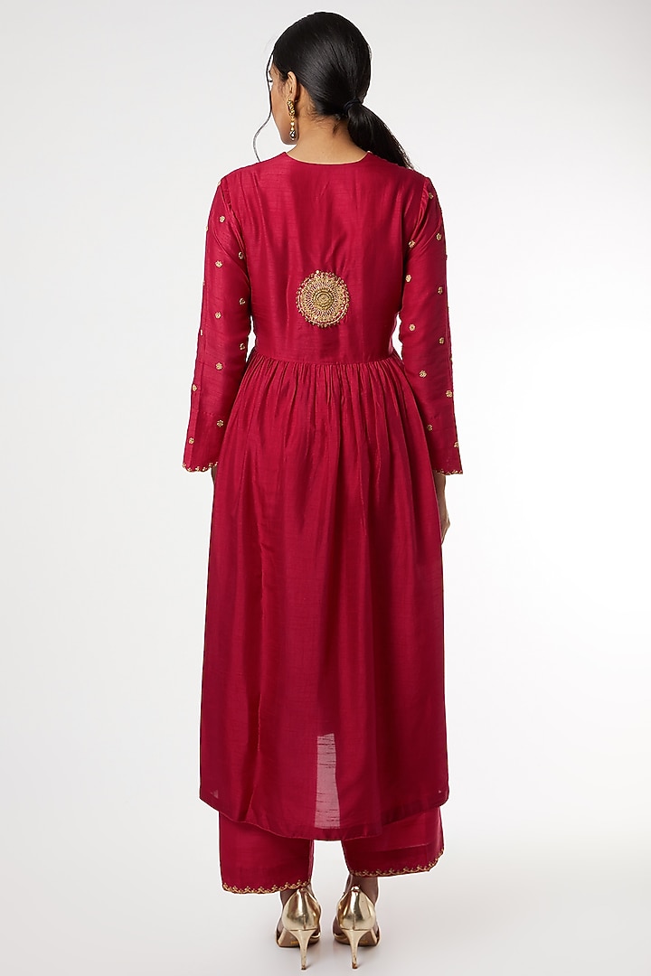 Rani Pink Dupion & Soft Silk Kurta Set by Niti Bothra at Pernia's Pop Up Shop